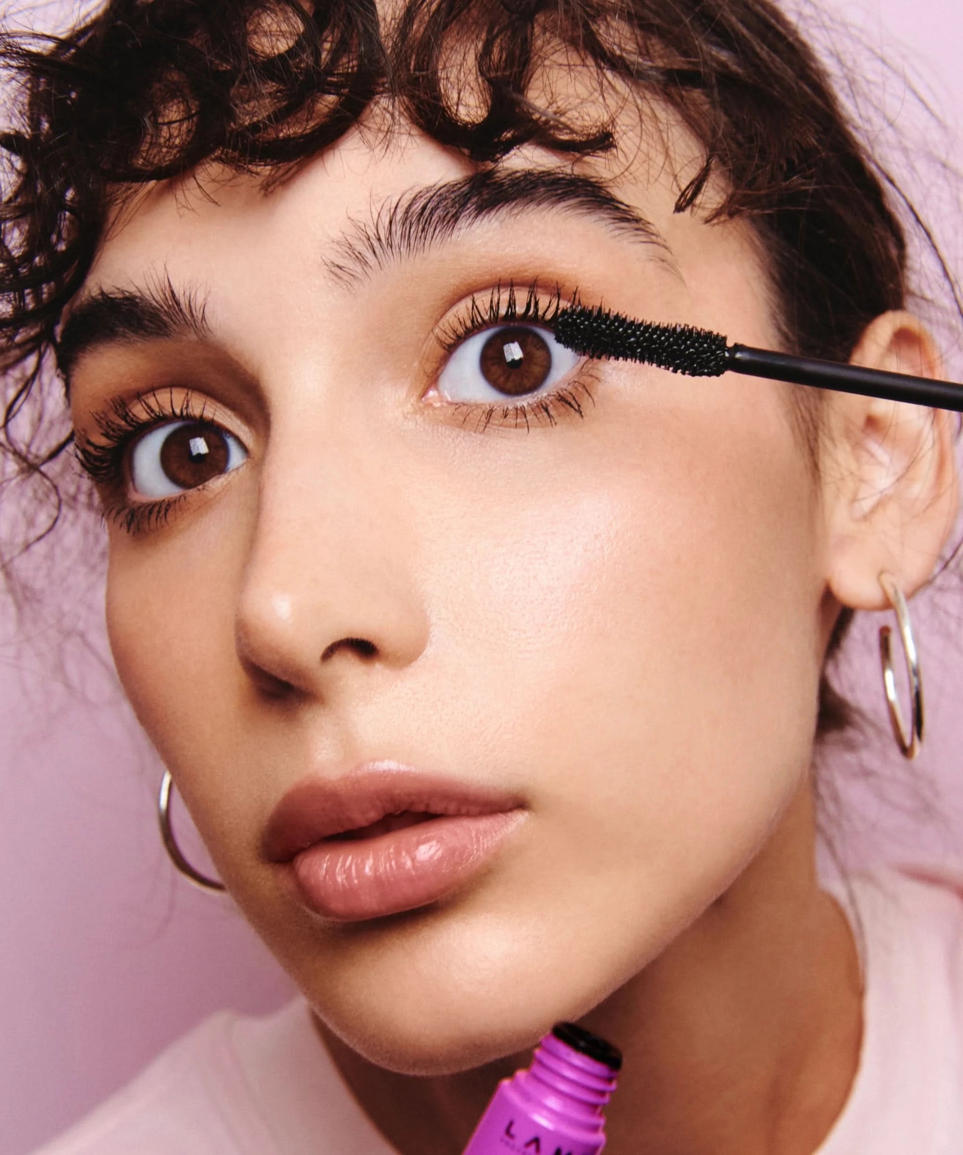 Volume Over Size Mascara Black- Photo 6