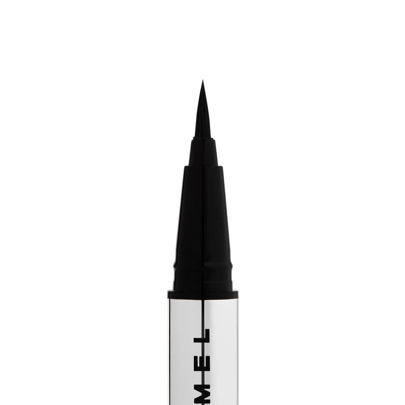 Black Eyeliner With Soft Brush