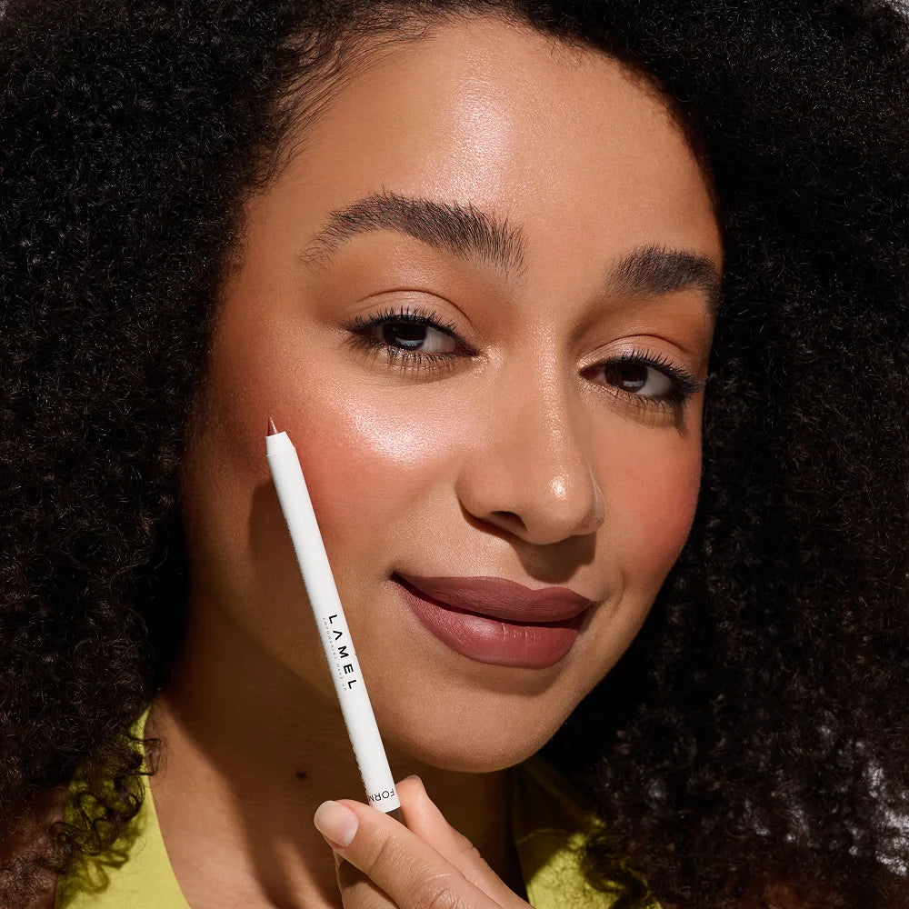 {"type":"root","children":[{"type":"heading","children":[{"type":"text","value":"3. Optional: Wear It as Lipstick"}],"level":4}]}