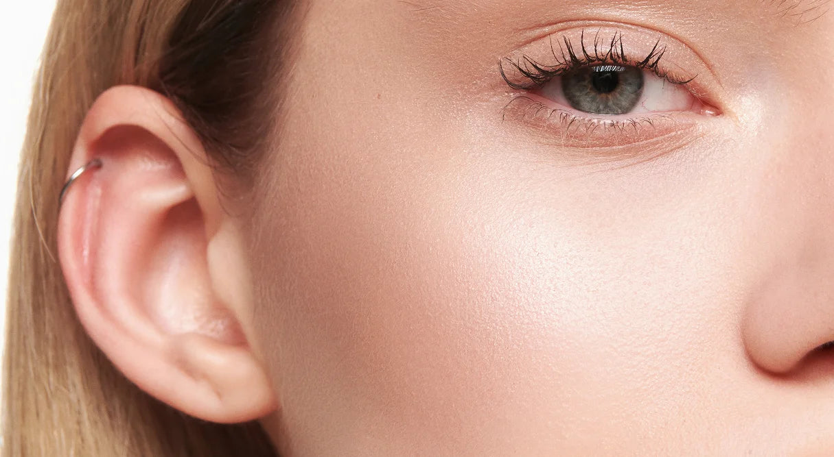 Cloud Color Lightweight Liquid Contour