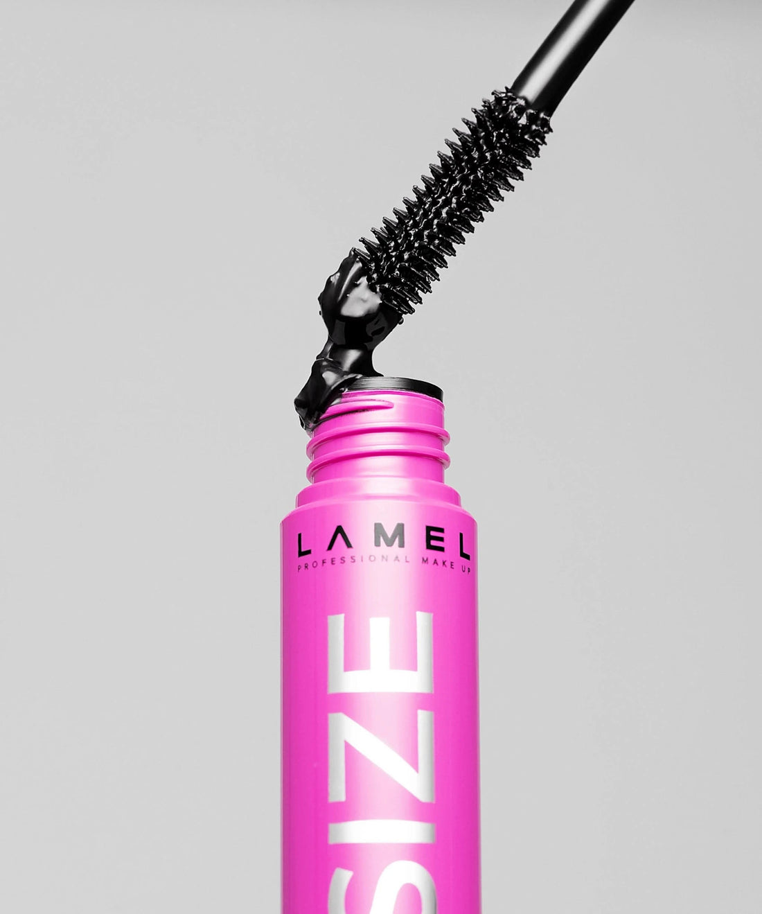 Volume Over Size Mascara Black- Photo 4